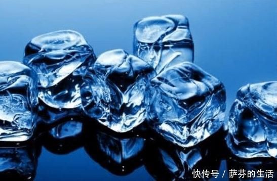 饮料|夜店的冰块是透明的，而自己的冻的是白色的，原因只有一个