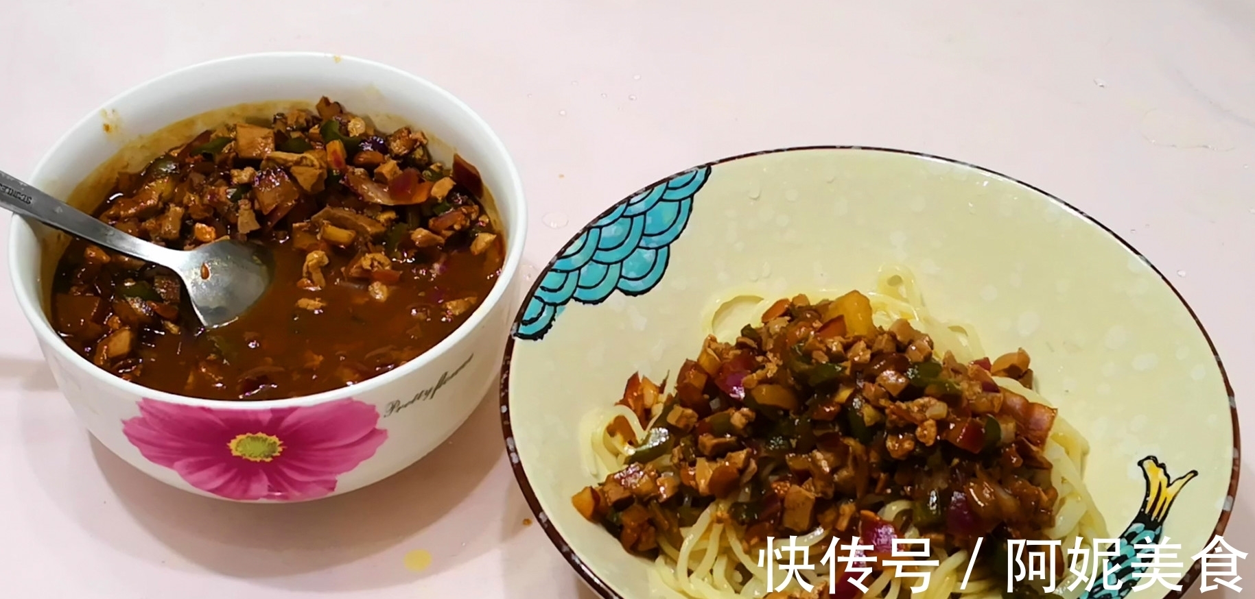晓峰|洋葱和面条一起做，实在太好吃了，营养又解馋，比凉面更香更好吃