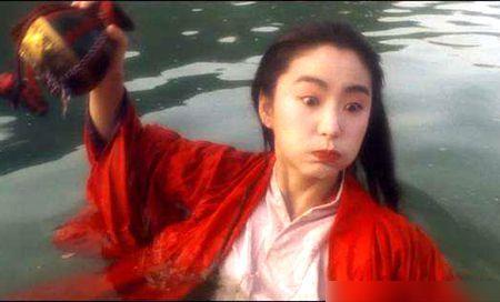  断根|杨过断臂，东方不败断根，此人双腿齐断，武功却更胜两人