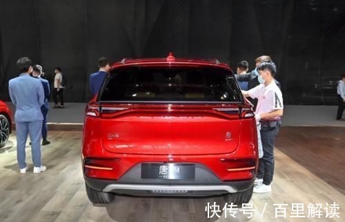 |沙雕动画,搞笑:二哥为了孝顺二叔,把他丢进了粪坑!