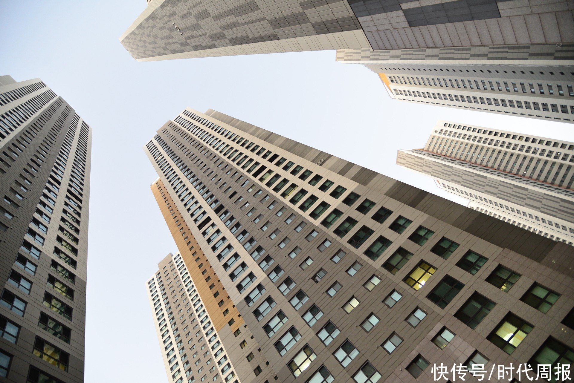 土拍|深圳土拍规则大调整：首推“三限双竞+摇号”方式，中小房企机会来了？