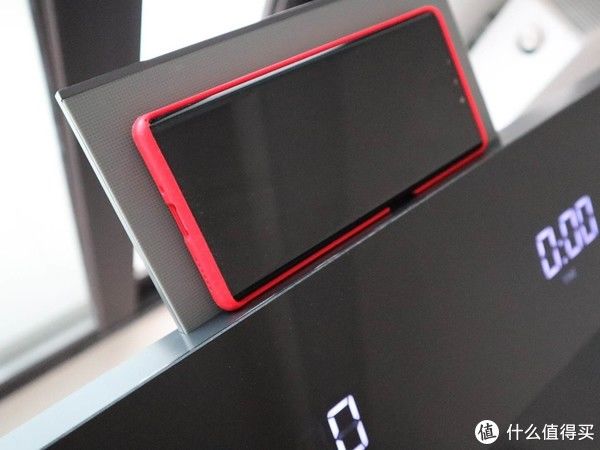 健身房|在家也能肆意奔跑，可折叠的跑步机，莫比高达联名款跑步机