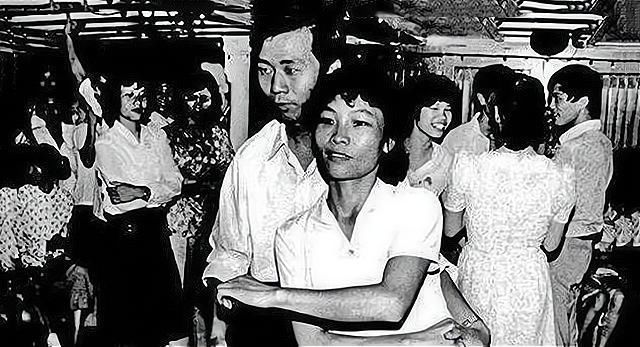 她被称为最美杀人犯 历经欺骗与蹂躏 饱受折磨的一生 天合乐学帮助家长发现孩子的更多可能