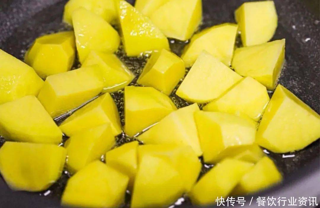 排骨和它是绝配!滋补下饭不油腻,一滴汤汁都不剩,香到骨头都吃掉!