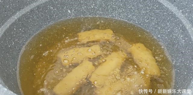 摆酒席设宴,客家人必备的一道酿香芋,酥香下酒,一层更比一层香