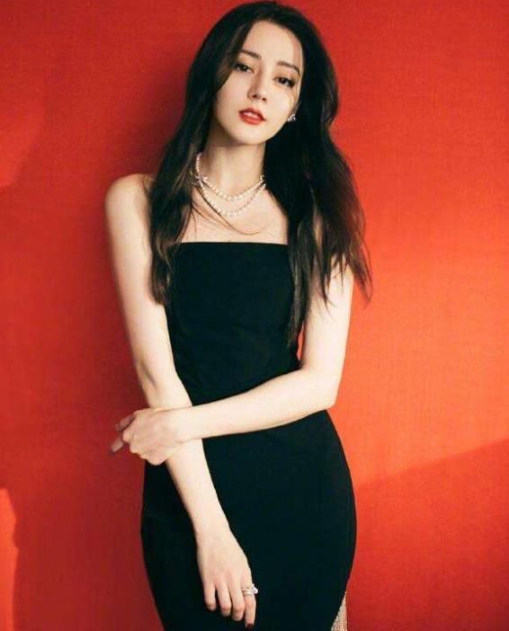 脸上有这5个“特性”的女生，平时都非常有气质，即便素颜也非常好看