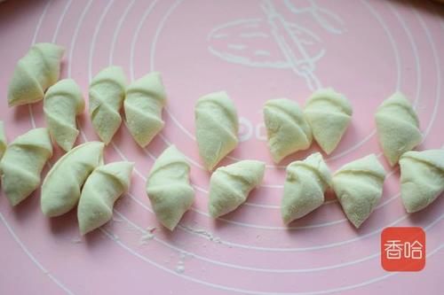  腊月必吃这个馅的饺子！比韭菜香比猪肉鲜，爽嫩开胃吃2盘都不够