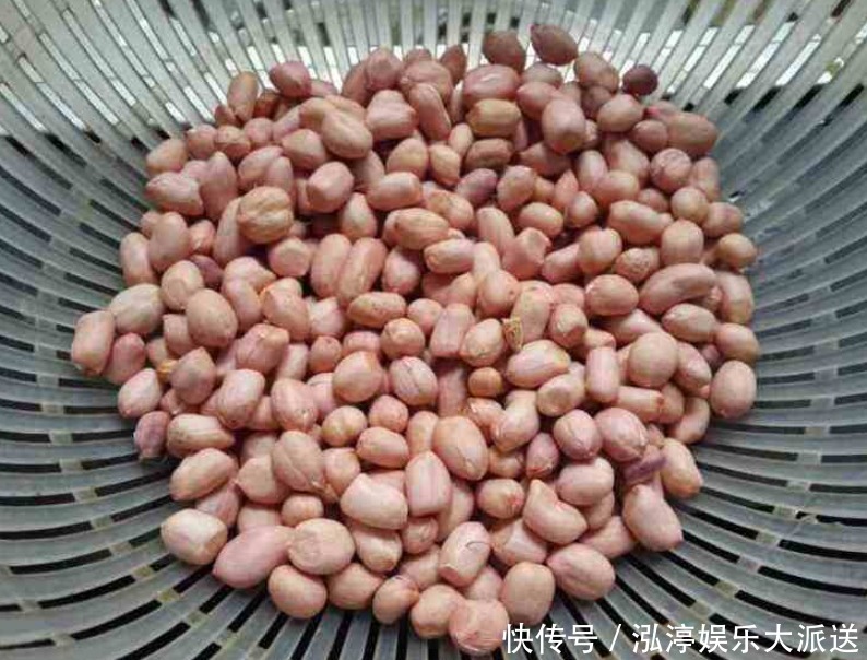 朋友|炒花生米,第一步先倒油是错的,多做1步,花生米更酥脆、不回潮