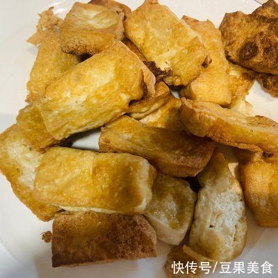 白菜炖粉条这样做也太好吃了，每天下饭都靠它