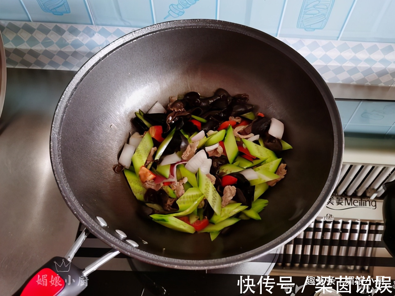 馒头|50岁阿姨的一日三餐,家常有仪式感,网友说看到了对生活的态度