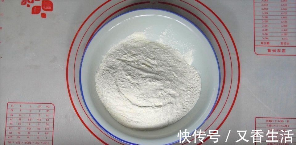 家常烙饼最简单的做法,不用揉面不用油酥,柔软又多层,凉了不硬