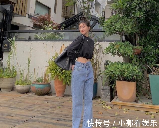 小脚裤 放弃小脚裤吧,今年流行的是“豆角裤”,时髦显瘦,怎么穿都好看!