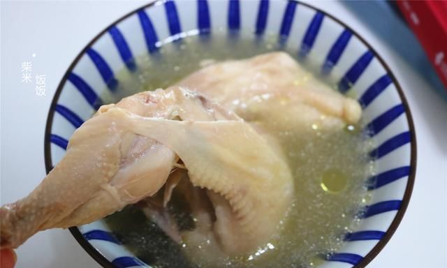 香醇|炖鸡汤,别放那么多香料,加这3样就够了,鸡汤鲜美又香醇