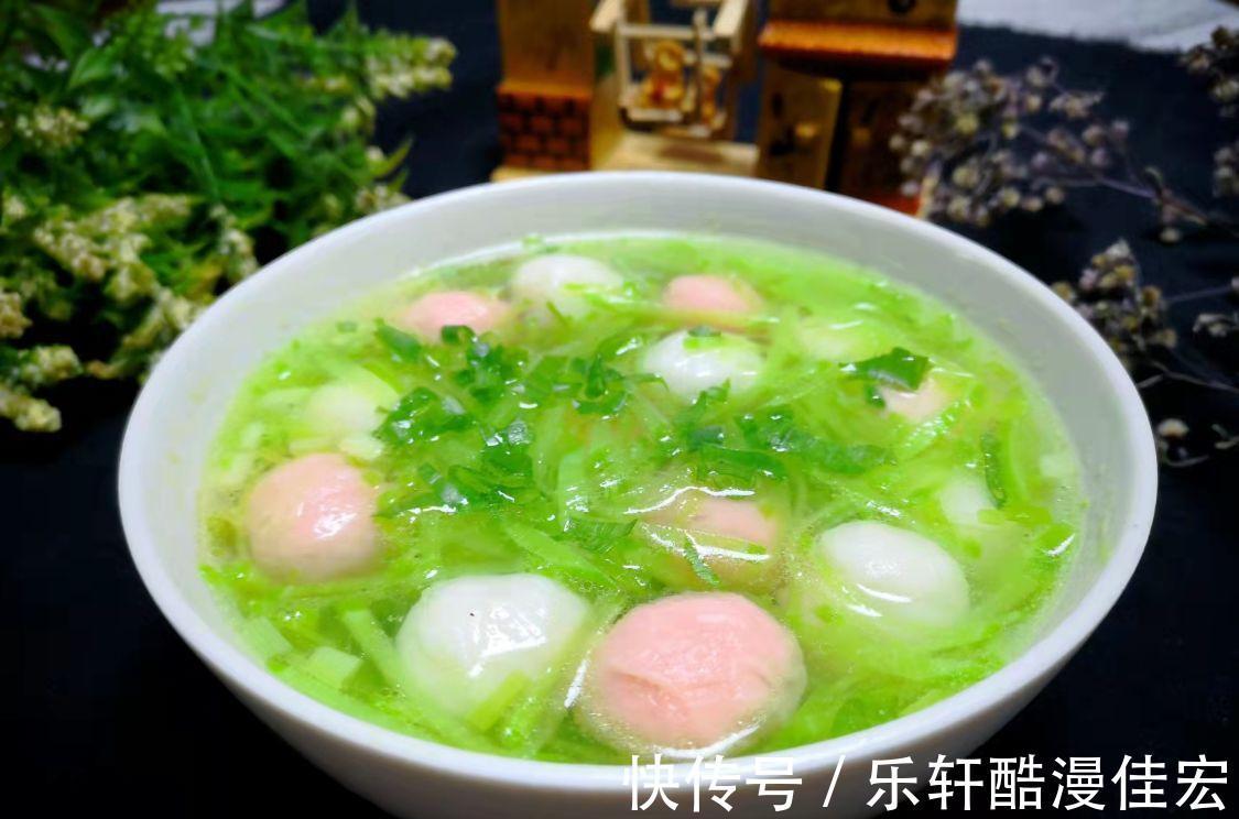 天冷了，这汤我家两天煮一次，清爽不油腻，暖和又顺气，便宜好喝