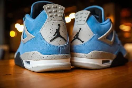 看完还不心动吗？！全新北卡 AJ4 最新实物图曝光！