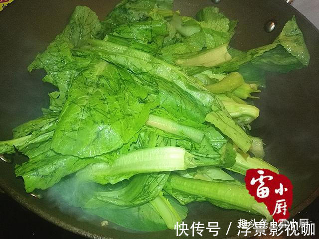 胆固醇|这菜炒一盘还不到两块钱,竟能防止便秘,降胆固醇,快吃!