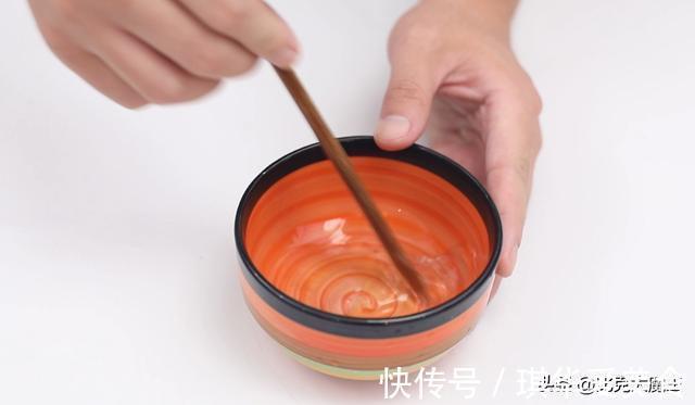 洗衣液|洗衣液里倒点鸡蛋清，真太实用了，解决家里不少烦恼事，回家试试