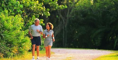 这5种食物是痔疮的“大克星”,隔三差五吃一点,痔疮偷偷溜走