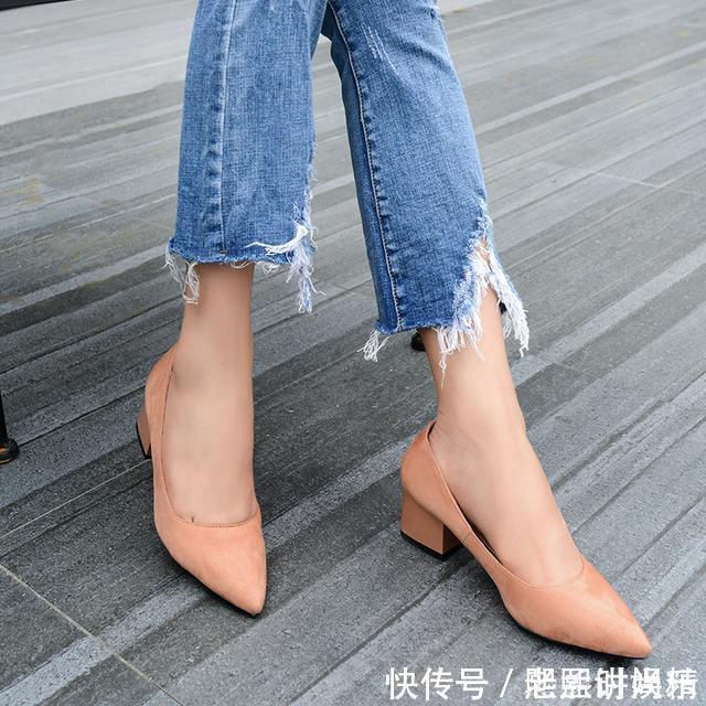 高跟鞋 一双靓丽性感的高跟鞋,才能让你穿出满满的女人味