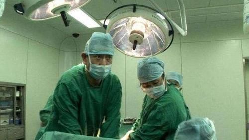 卵巢囊肿|剖腹产的时候,你会要求医生“顺手”刮掉脂肪吗大部分都想过