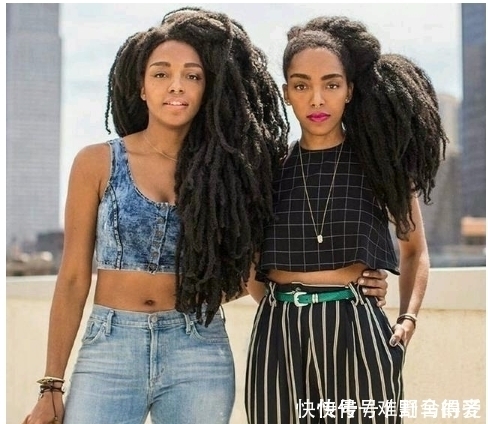 双胞胎姐妹|这对双胞胎姐妹曾经很厌恶自己的头发，如今靠其个性走红网络