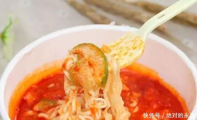 国内最好吃的4款泡面,康师傅居然未上榜,来看看你吃过哪几种!