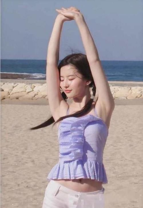  显瘦|秋冬穿搭想显瘦？“腰线法则”就能解决，轻松穿出好身材