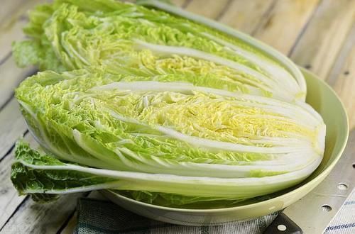 白菜别再炖了,教你秘制新做法,实在太香了,出锅2分钟就扫光