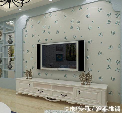客厅|客厅背景墙贴瓷砖还是墙纸，看完心中答案应该有了吧！