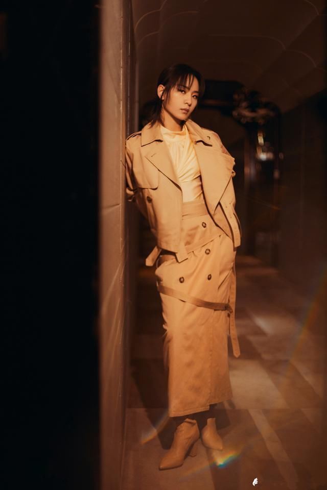 衬衫搭配 34岁周笔畅独居生活惹人羡,一个人的精致仪式感,难怪能拒绝催婚