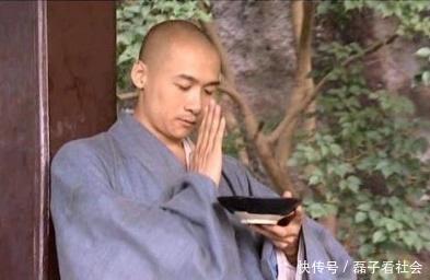 最强的功夫|天龙八部中最强的武功是什么?金庸:把三个男主名字连起来就知道