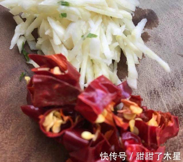 凉拌金针菇,爽口开胃,好吃又低脂!