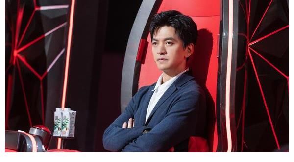 五大殿堂级导师加盟《唱出我新声》，第五位立过四次三等功