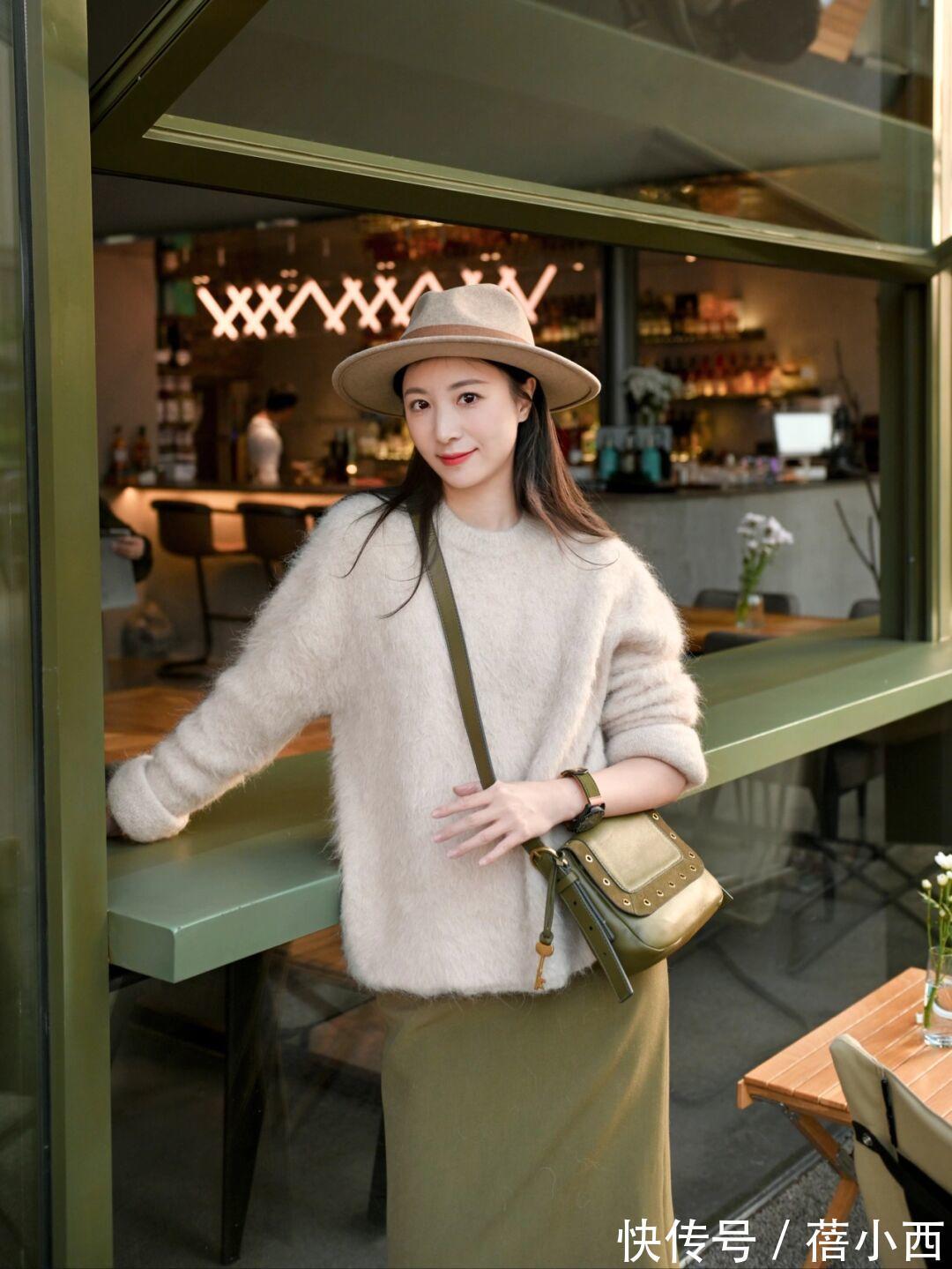 春天 毛衣真是春天必备单品,实用又舒适,搭配好再也不用担心穿衣难