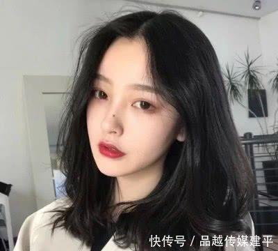 丑女 男孩子眼中“丑女”的发型,女生偏偏认为很美,难怪一直是单身