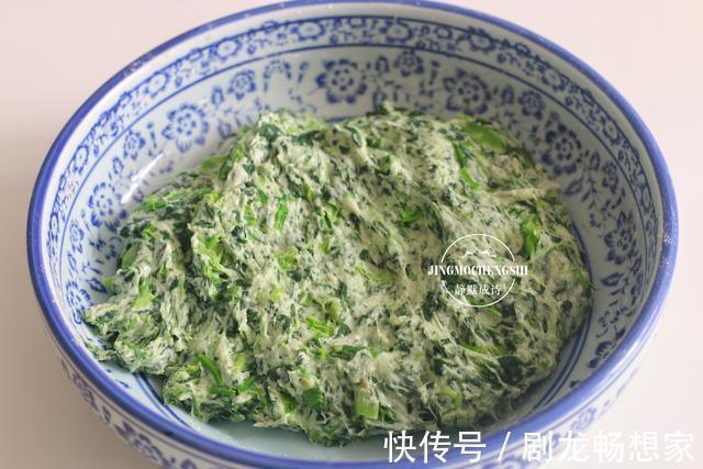 我家最爱的菠菜吃法，不炒也不拌，又香又软，一次一斤不够吃