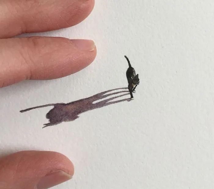 绘画！她是3个孩子的妈，做全职主妇后用指甲般大小的迷你画，人生一路开挂！