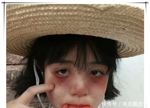 最近“水果＋脏脏妆”火了，忍了黄瓜西瓜，看到草莓：满满少女心