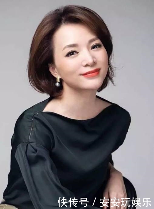 董卿连续四年缺席CCTV春晚,背后究竟有什么原因?