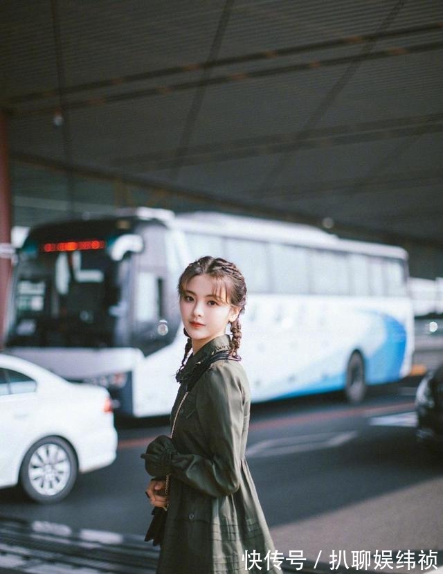 丸子头|马尾辫已经不流行了,今年流行这4种“发型”,简单大方显脸小