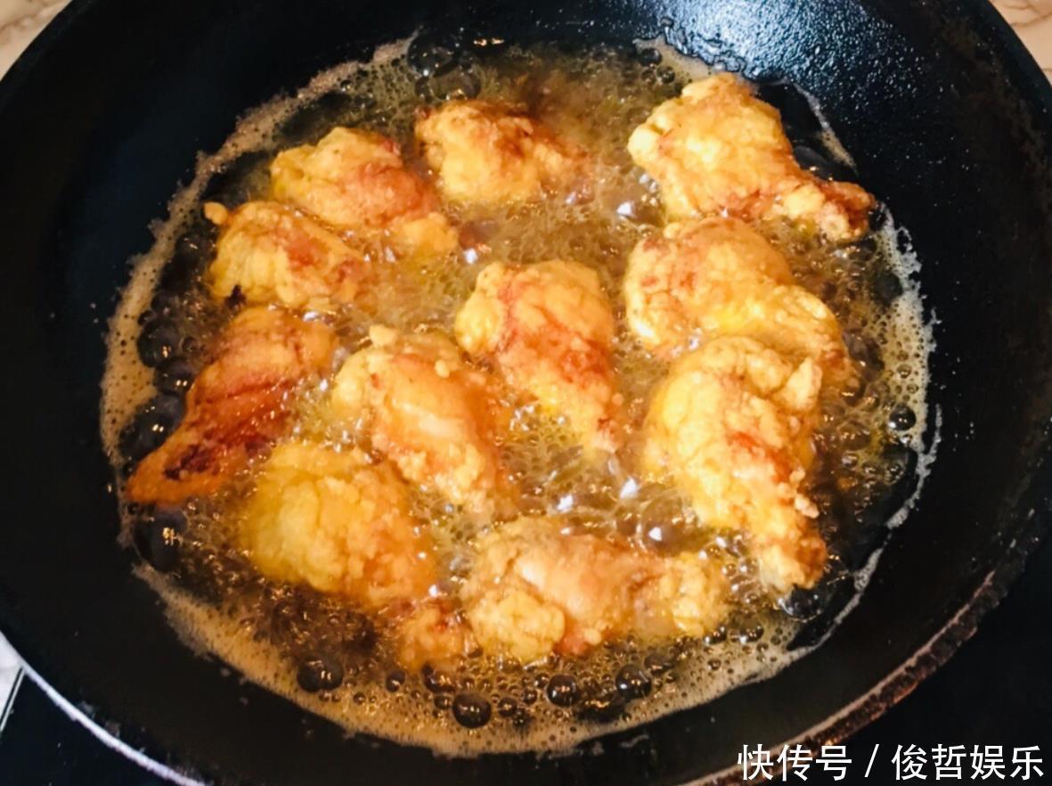 炸鸡裹面粉还是淀粉?学会这样做,外皮焦香酥脆,味道堪比肯德基