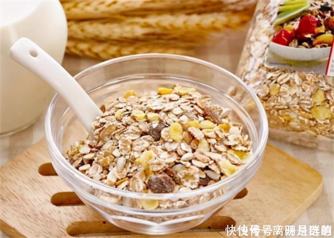 卷心菜|晚上坚持吃3种食物,排毒养颜,滋润肌肤,好吃又健康