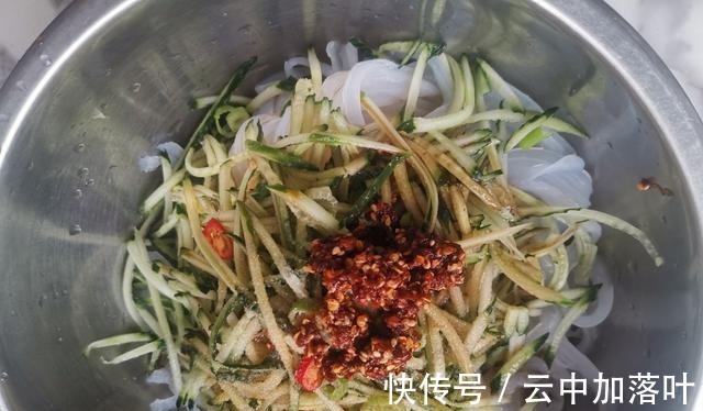豌豆凉粉|天热，宁可不吃肉也要吃，滑爽好吃，清肠排毒健脾胃，老少皆宜！