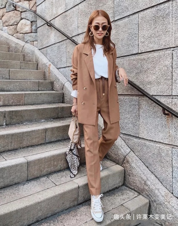 搭配|女人不管年纪多大,尽量少穿这5种“装嫩色”,否则俗气还掉档次