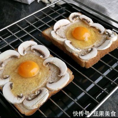 虾仁|史上最好吃的香煎口蘑虾仁三明治做法