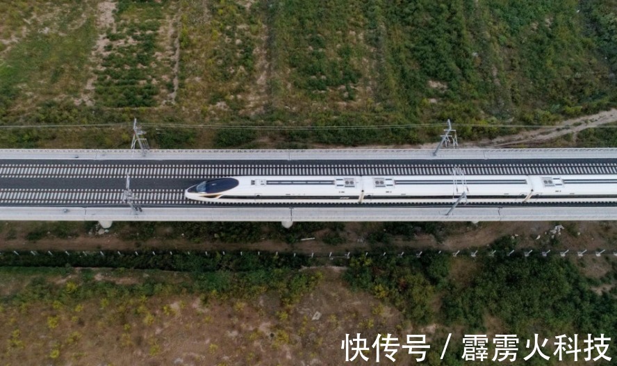 自动驾驶|北斗导航自动驾驶,时速350公里?中国首创无人驾驶高铁,火遍全球