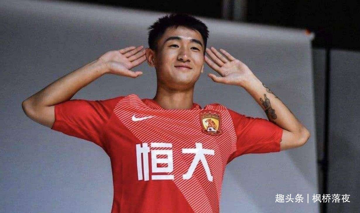 北京中赫国安|两年踢不上仍不放弃!亚冠上场就闪光,前国安最佳U23熬出头了
