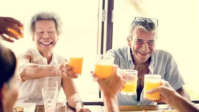 提醒:五种常见食物,可能比辣椒伤胃,劝你少碰为妙