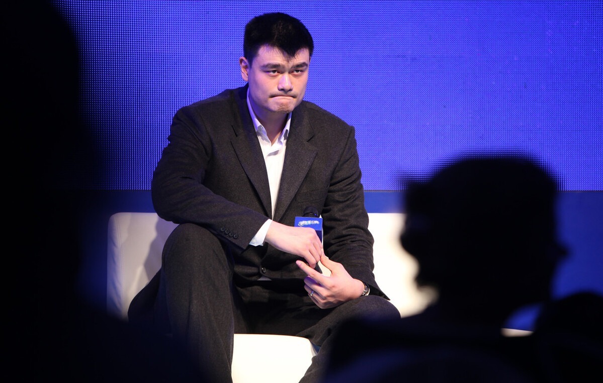 广东男篮|易建联宣布寒心决定,姚明不再退让,中国男篮一哥生涯迎拐点