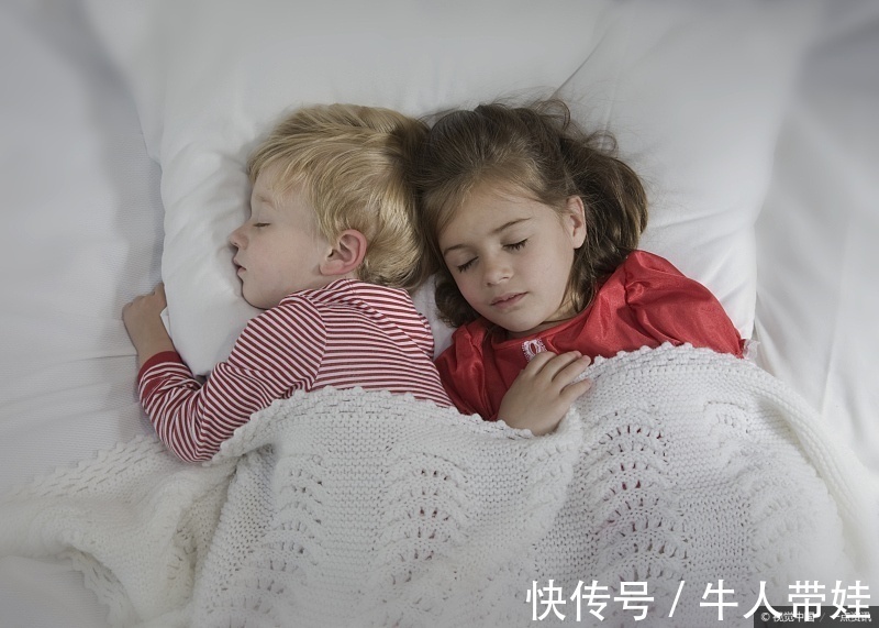 父母|睡前一小时，聪明的父母都在陪孩子做3件事，你做到了吗？